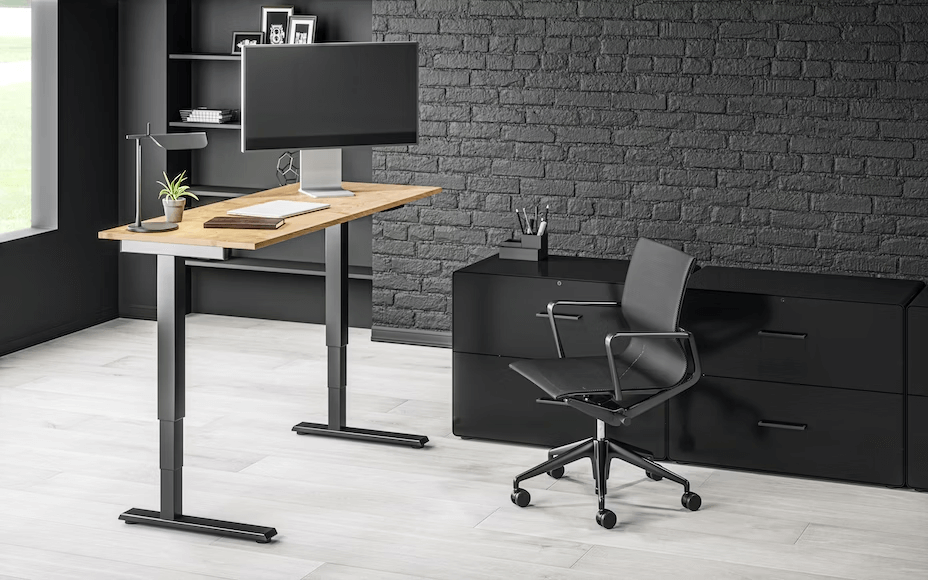 Furmax office stool has a modern and elegant design