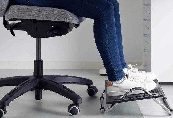 Learn the connection between your office chair and leg cramps.